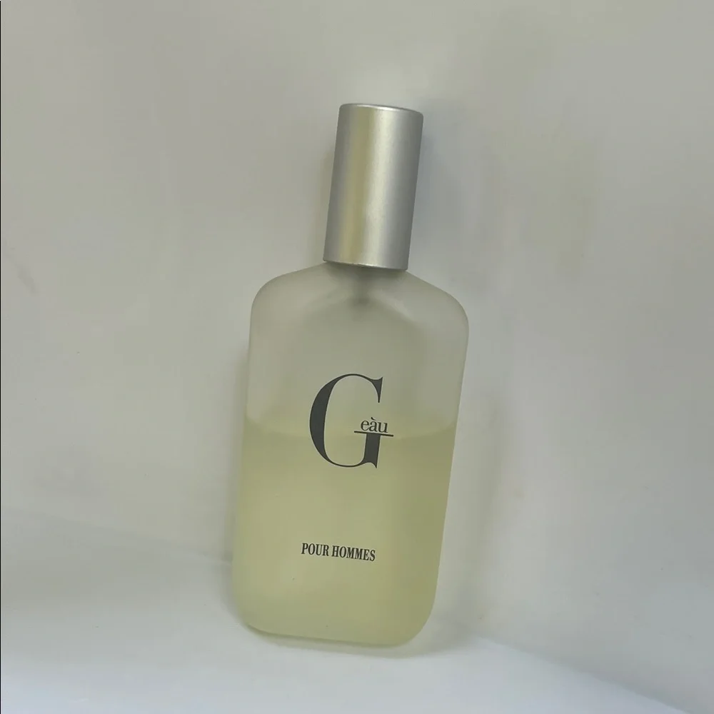 Geau Pour Hommes Fragrance - Silver and Cream